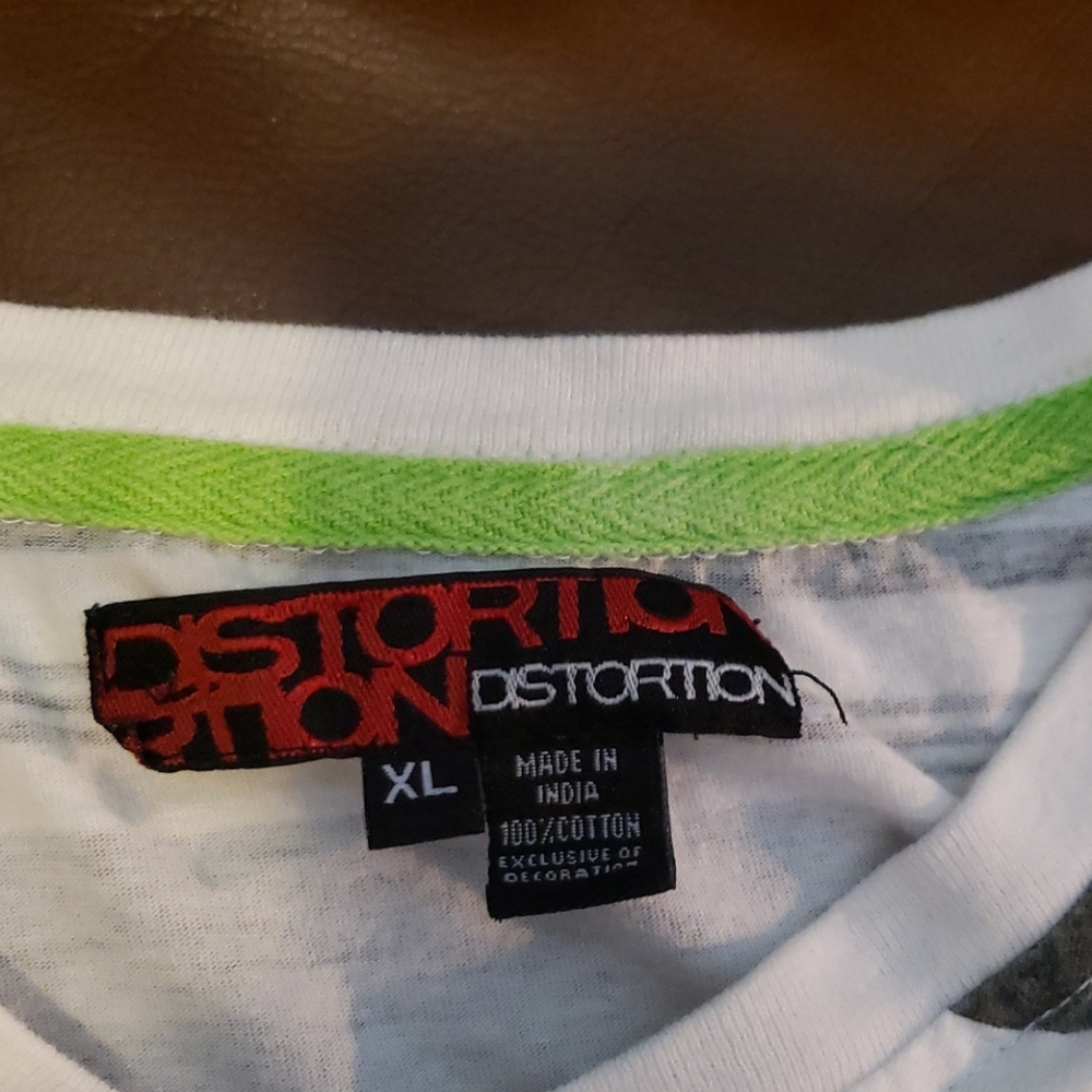 T-SHIRT - Picture 2 of 2